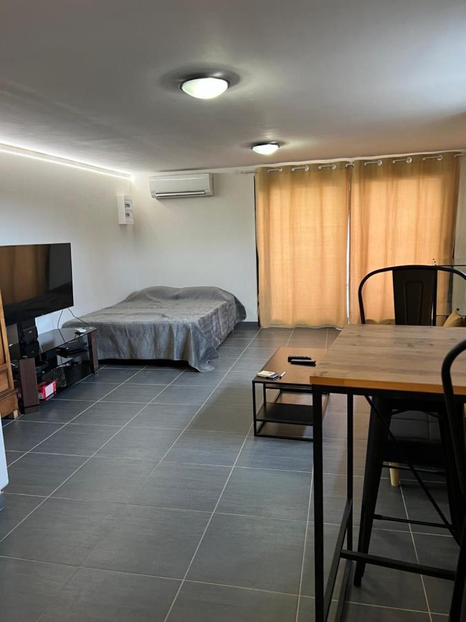 Studio Cosy Avec Grand Jardin Privatif Oasis Provencale A Taradeau Exterior foto